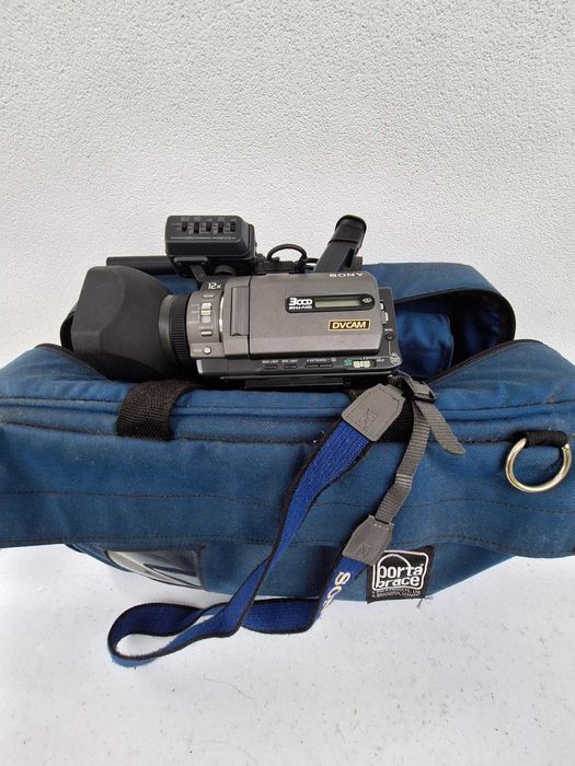 Conjunto câmara Sony e mala