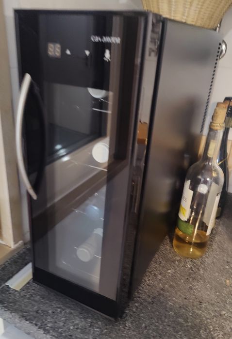 Garrafeira frigorífica para 4 garrafas