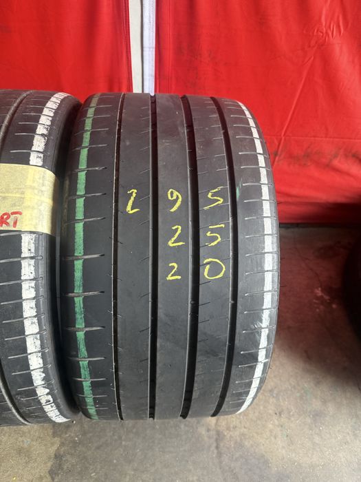Pneus 295/25/20 Michelin  Impecaveis