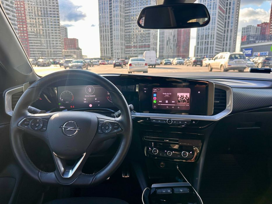 Продаю авто Opel Mokka 2023