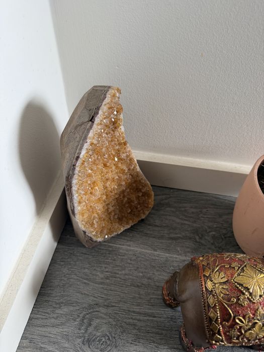 Pedra citrino 32 cm