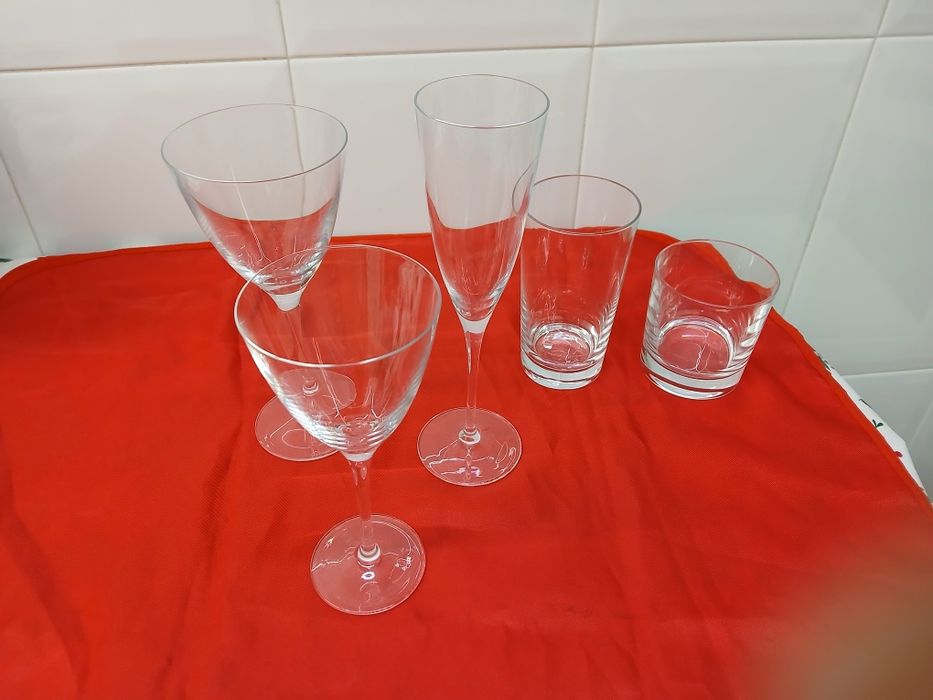 Conjunto de copos de cristal