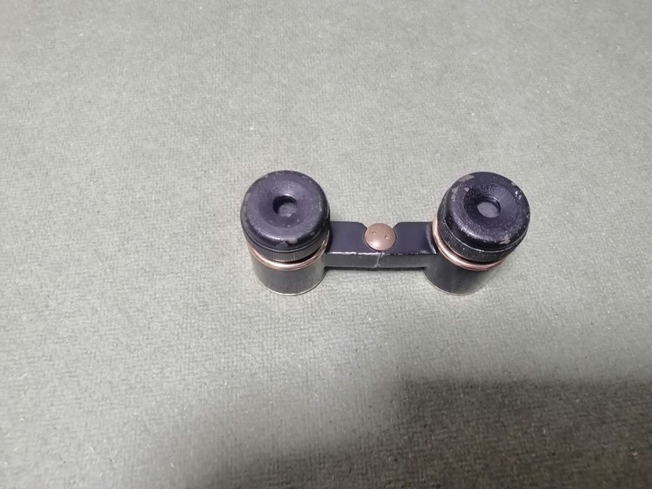 Бинокль театральный БГТ-2,5х24
Год выпуска: 1990
Б/у в хорошем состоян