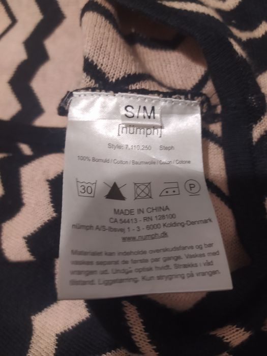 Sweter, narzutka damska Numph