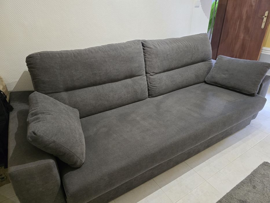 Sofá-cama em ótimo estado