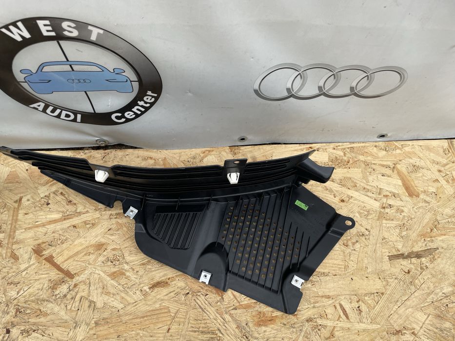 Локер переднього підкрилка Audi E Tron 4KE локер бризговик підкрилка