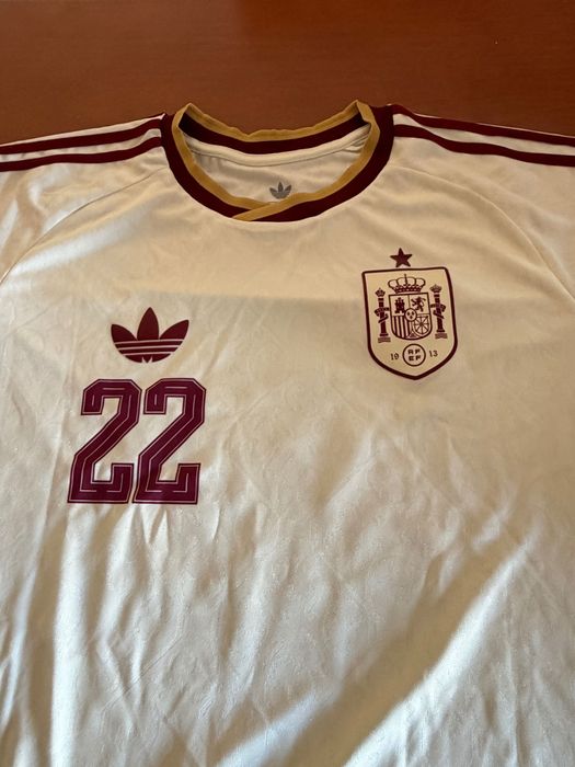 Camisola Espanha Cucurella