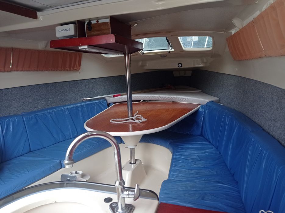 Парусная яхта Hunter 26