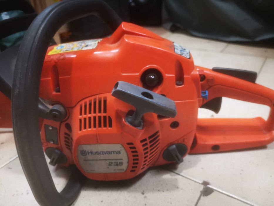 Motoserra Husqvarna 236