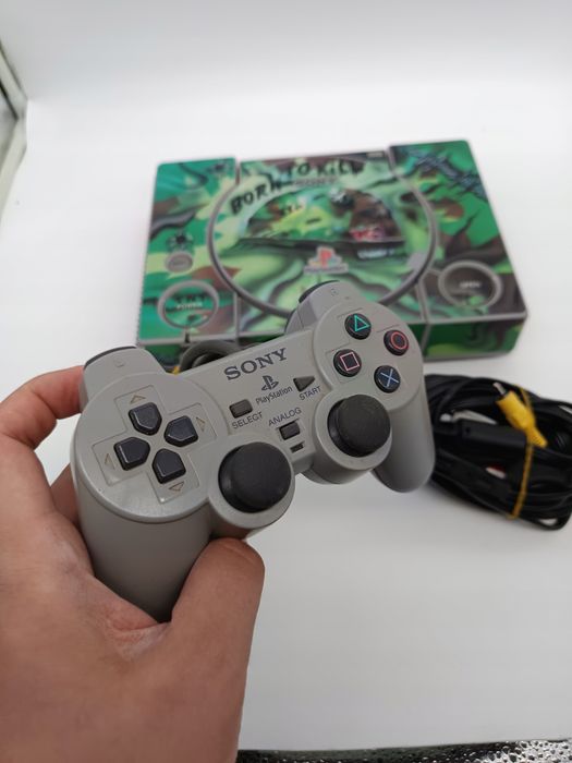 konsola playstation 1 ps1 psx + 1 pad + okablowanie + karta pamięci