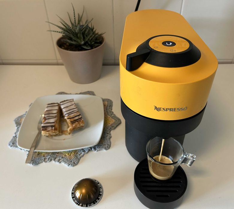 Máquina café Nespresso VERTUO