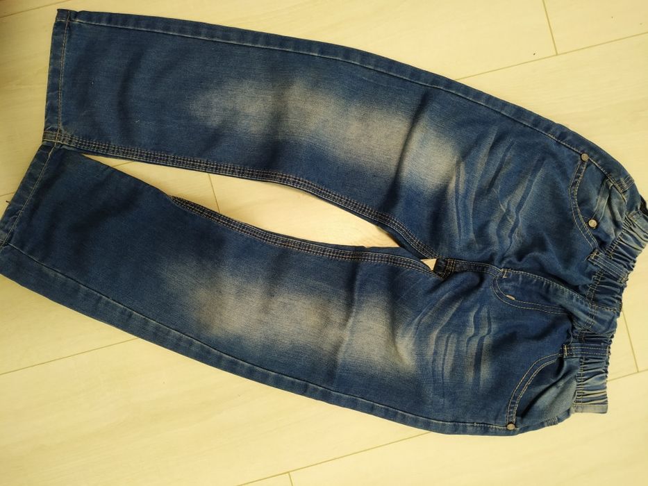 джинсы состояние новых  рост 128