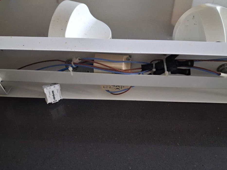 Candeeiro teto LED 4 focos