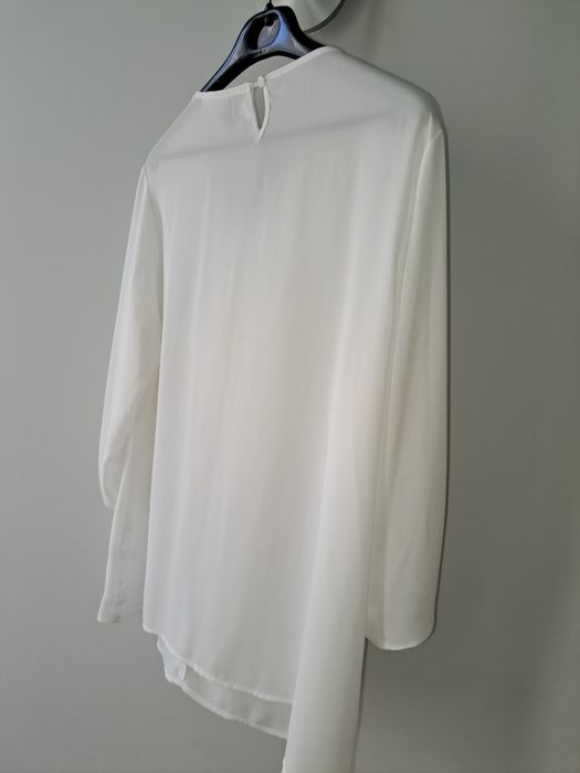 Blusa branca com folho C&A 42 XL