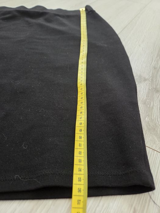 Czarna ołówkowa spódnica Amisu M 38 10