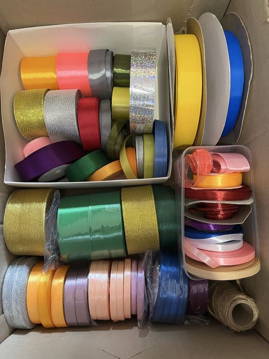 Атласные ленты мотоками или метрами