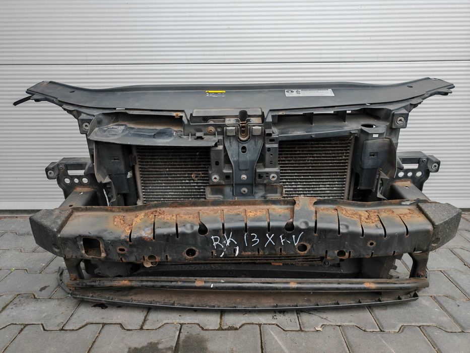 PASSAT B7 11-14 1.6 DIESEL Pas Przedni Wzmocnienie Kompletne