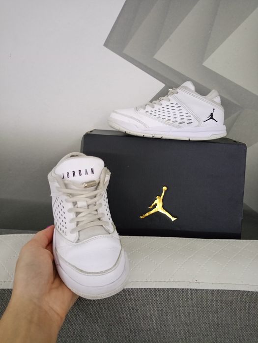 Buty sportowe Nike Air Jordan Flight rozmiar 28.5 chłopięce