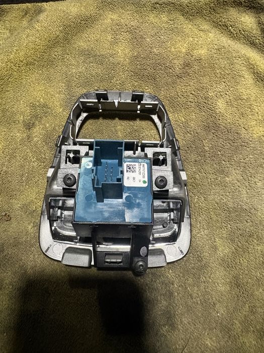 Кнопка стоянкового гальма Citroen C5 X7 96617671ZD00