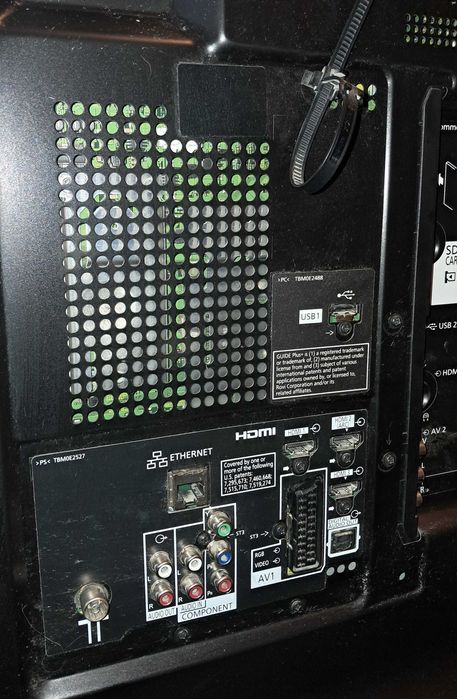 Telewizor Panasonic TX-P46ST30E USZKODZONY