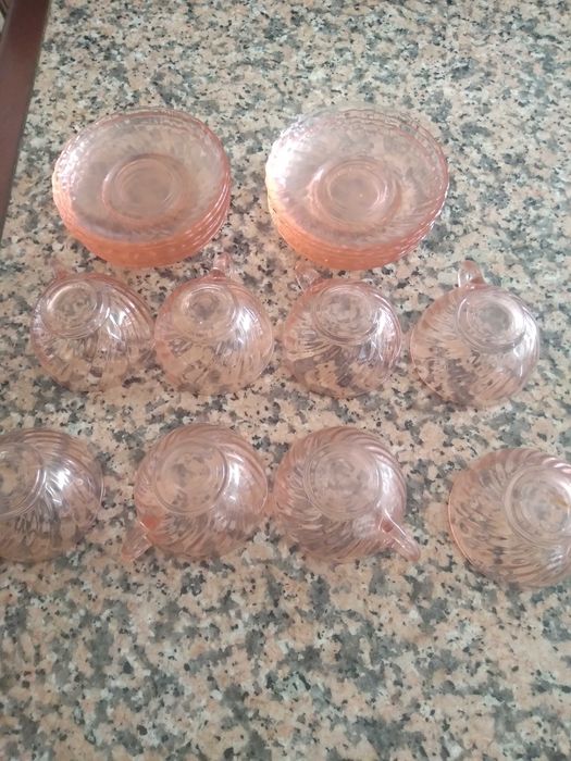 Conjunto cha (11 chavenas 12 pires)