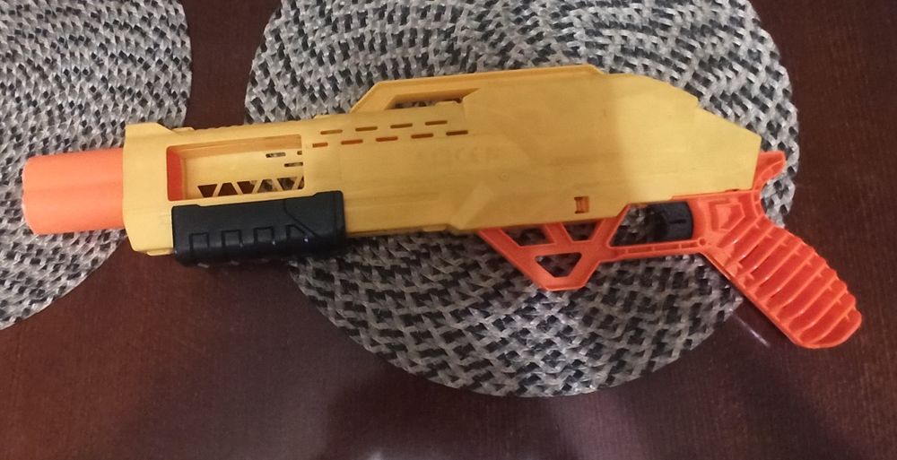 Nerf- pistolety do zabawy