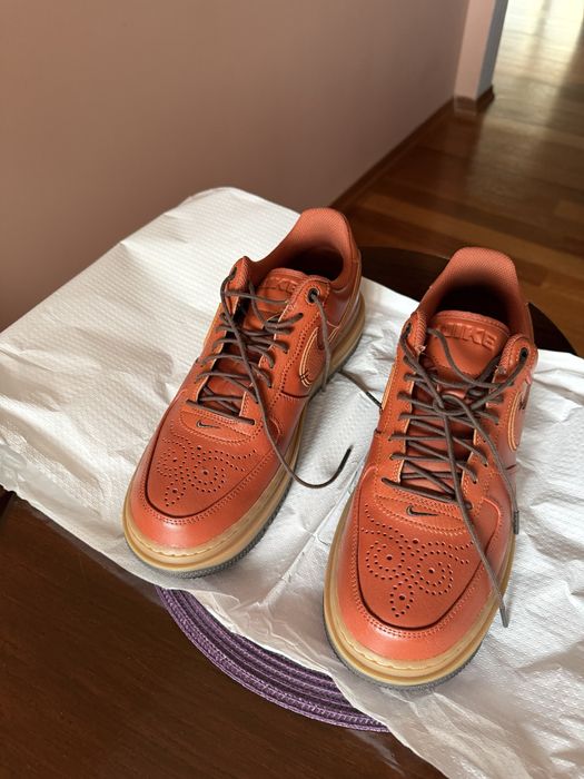 Nike Air Force 1 Luxe