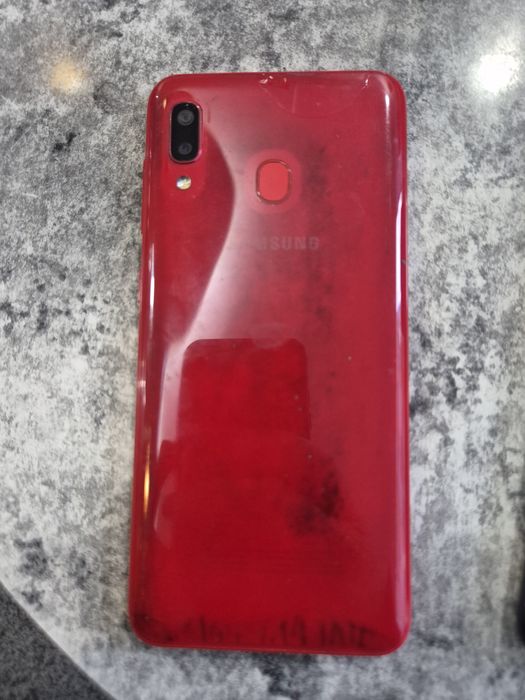 Tenho para venda este samsung  A20