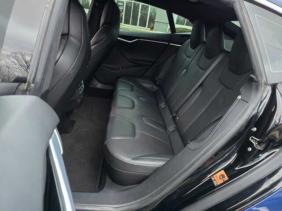 Tesla Model S P100D      2016