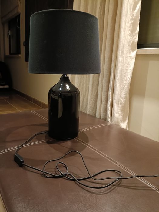 Lampada de mesa praticamente nova .. Da Zara