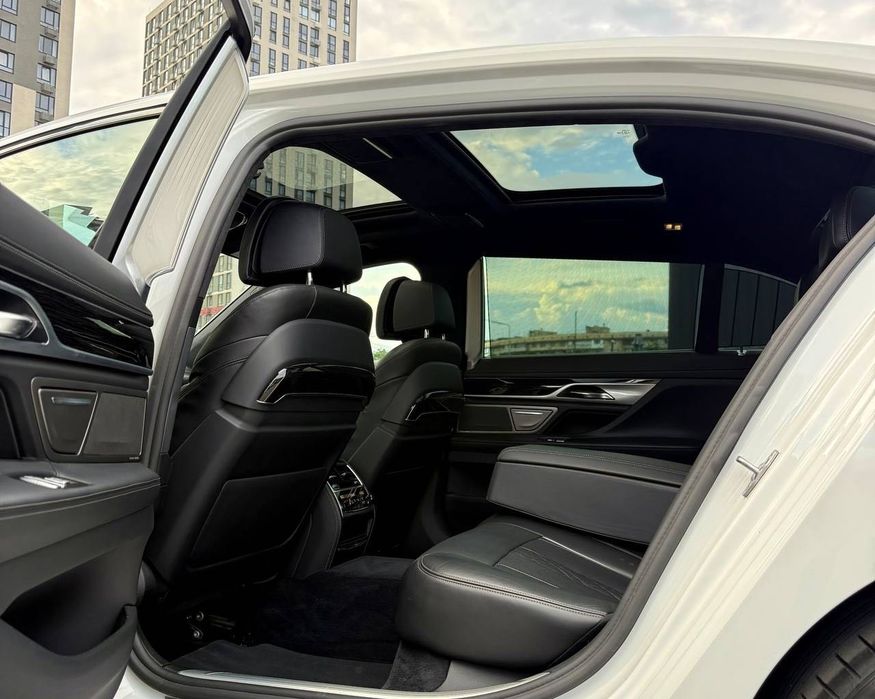 Продаж BMW 750LI