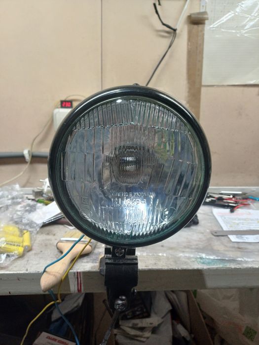 Продам фары. 2 шт. Цоколь Н 4