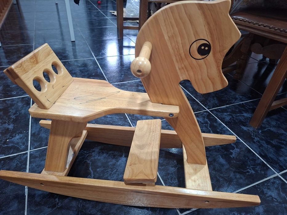 Cavalo de madeira + andador