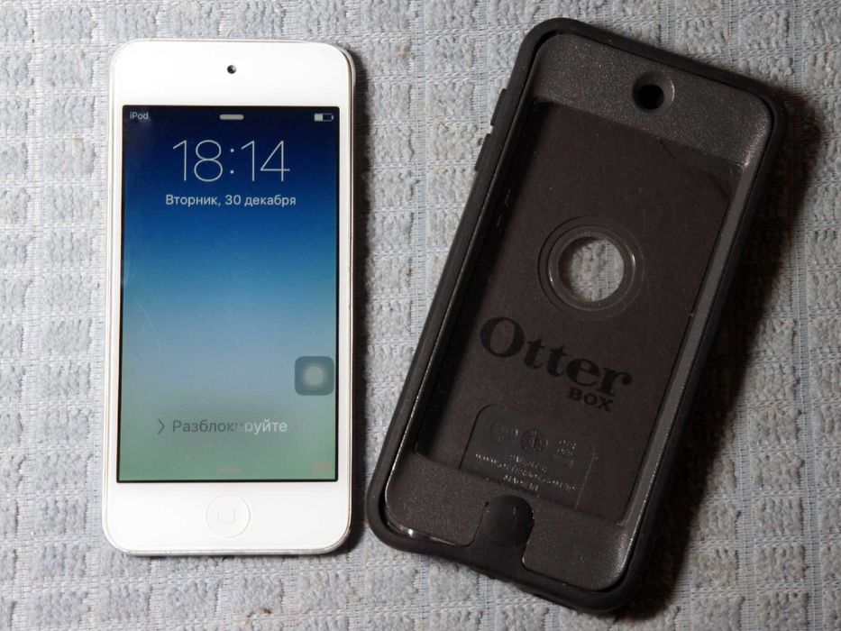 iPod Touch 5G 64Gb, нова батарея, чохол Otterbox