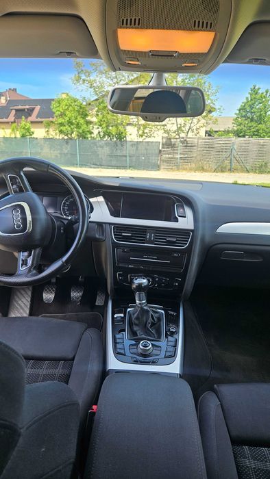 Audi a4 b8 2.0 TDI 2011r