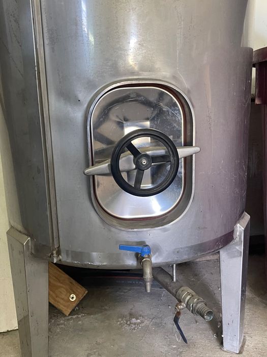 3 cubas Inox para vinho para venda