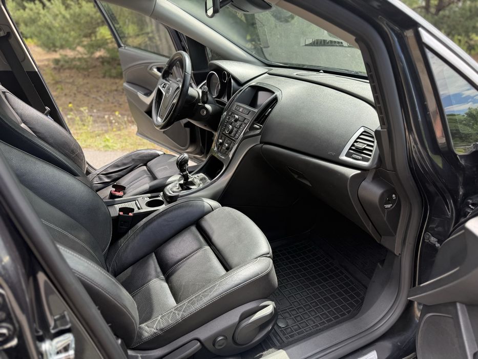 Продам/Обмін Opel Astra J 2012 1.7 дизель