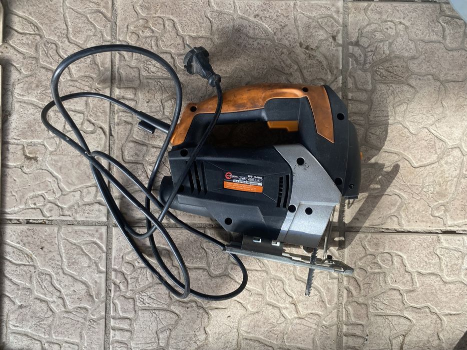 Електро лобзик інтертул