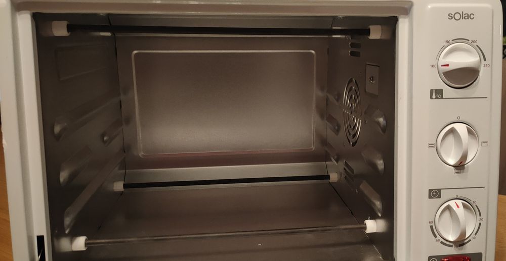 Piekarnik przenośny SOLAC nowy