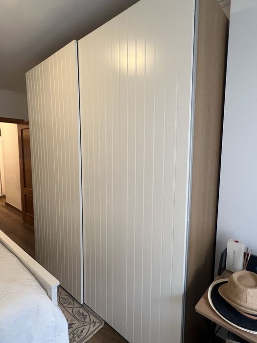 Roupeiro IKEA de Grande Capacidade – Impecável