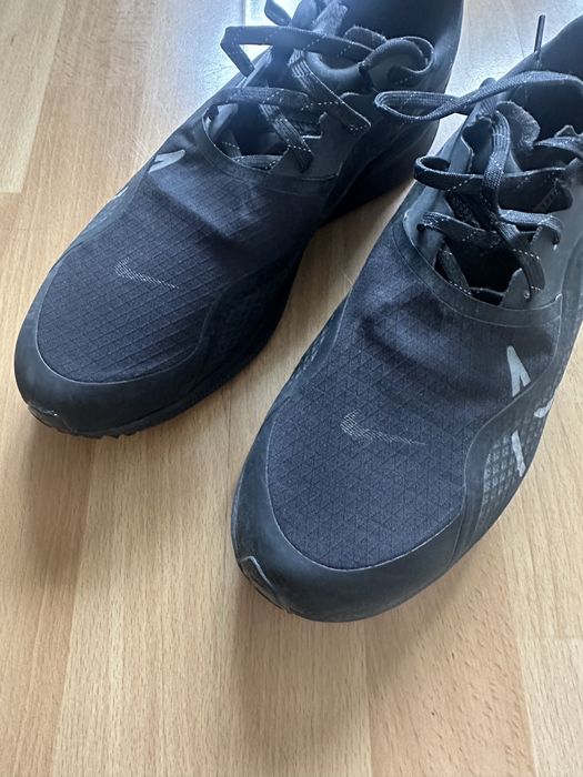 Buty do biegania Nike Air Zoom Pegasus 37 Shield – CQ7935-001, Roz. 44,5