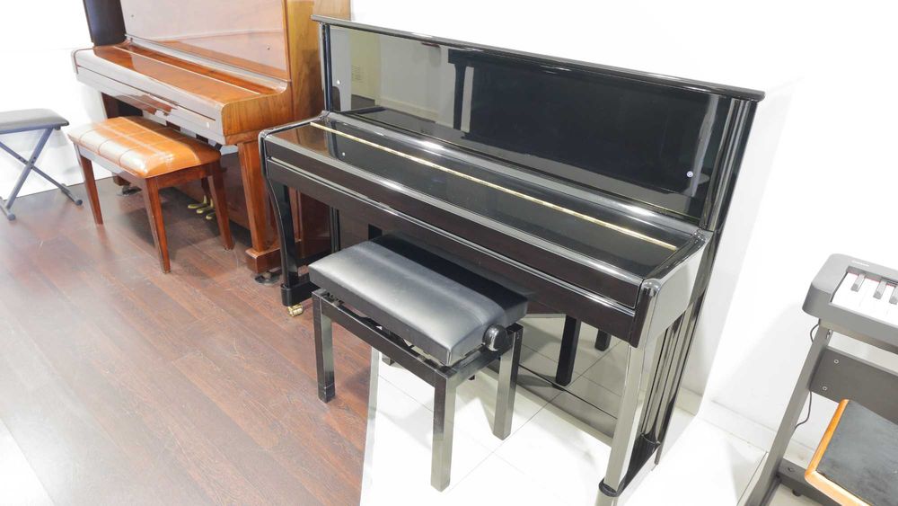 Piano Vertical Otto Bach UP-110 Preto Brilhante | Como Novo | Viseu