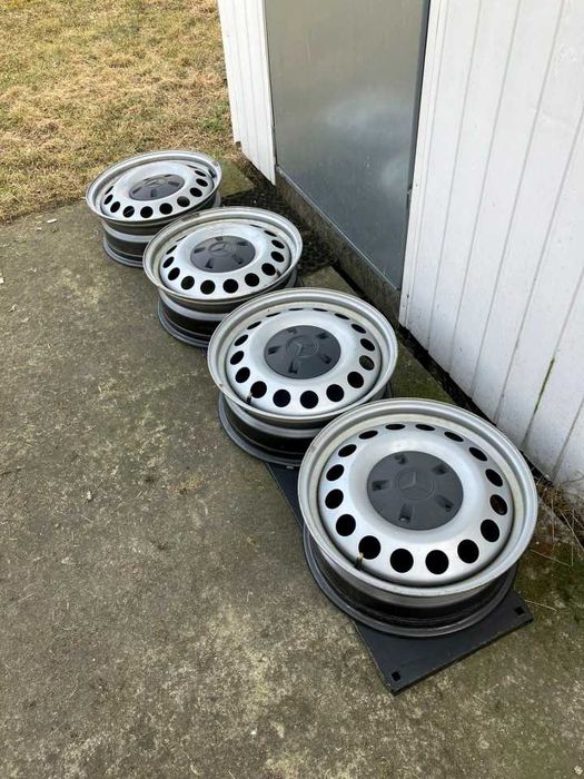 Felgi stalowe 17" z deklami do Mercedes Vito / w447