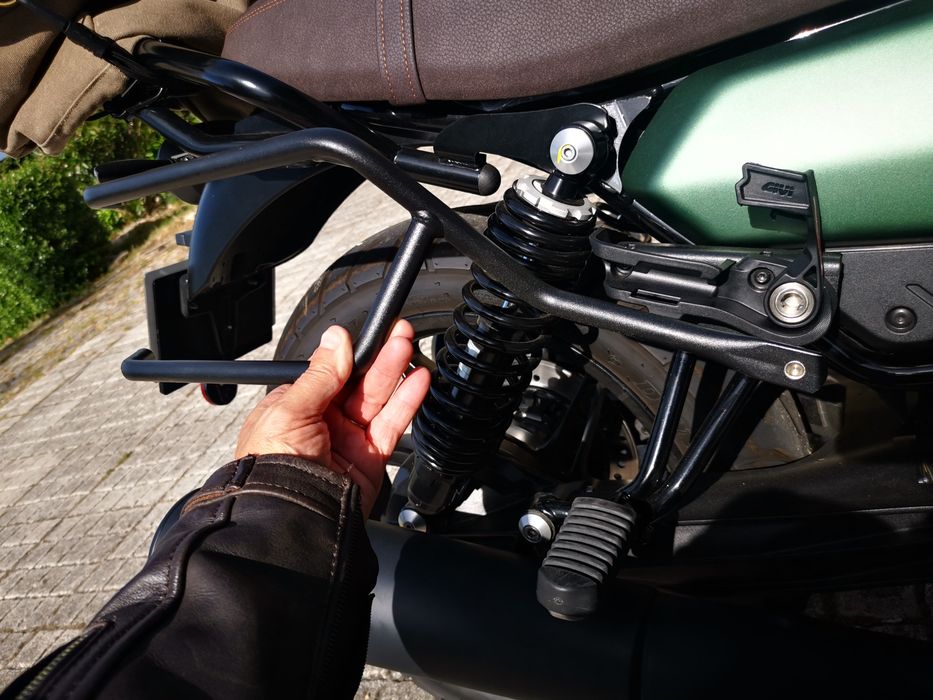 Moto guzzi v7 850 centenário.