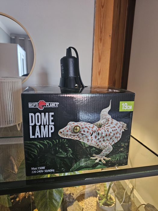 Lampa / klosz do terrarium