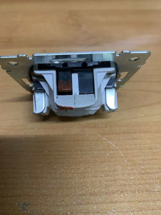 Comutador de escada linha Galea Legrand