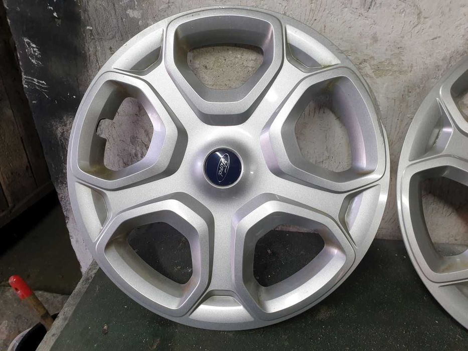 Kołpaki oryginalne Ford R17