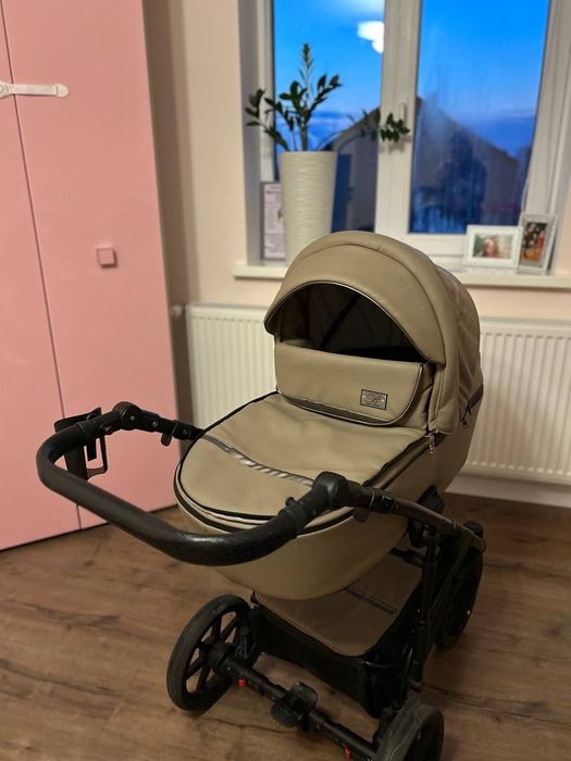Коляска Baby Pram.