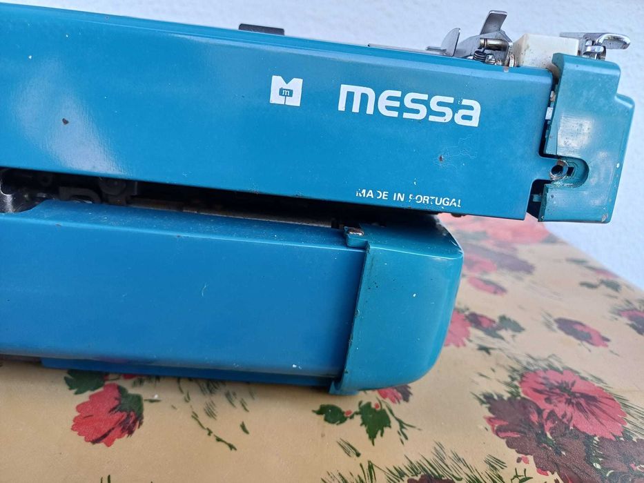 Maquina de escrever Messa, de 1983