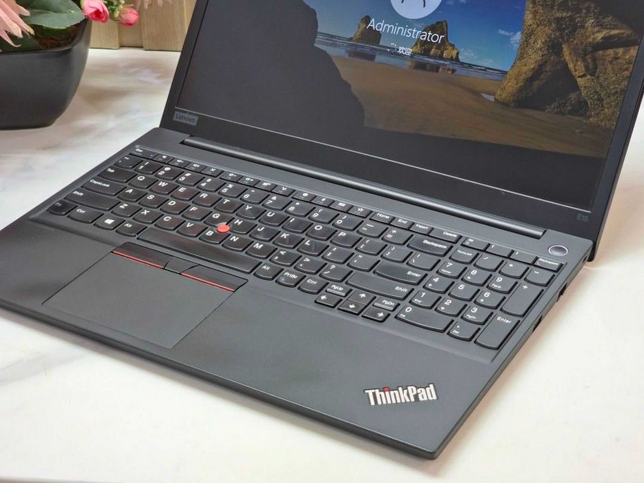 Lenovo Octacore 15.6" i5/16GB/385Nvme classe Profissional